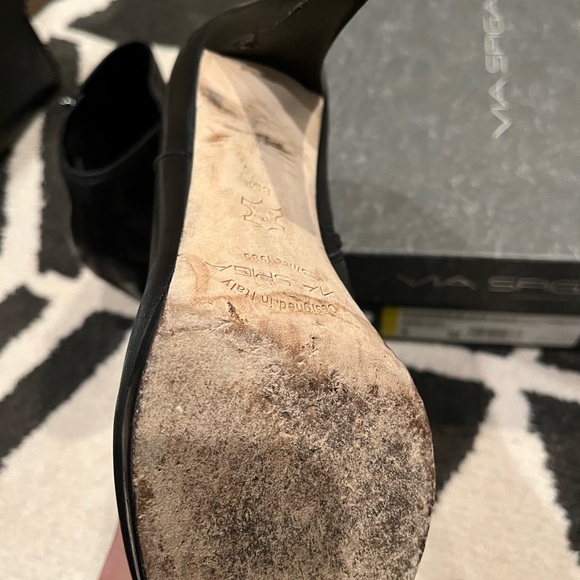 Via Spiga black calfskin ankle boots - Picture 3 of 7